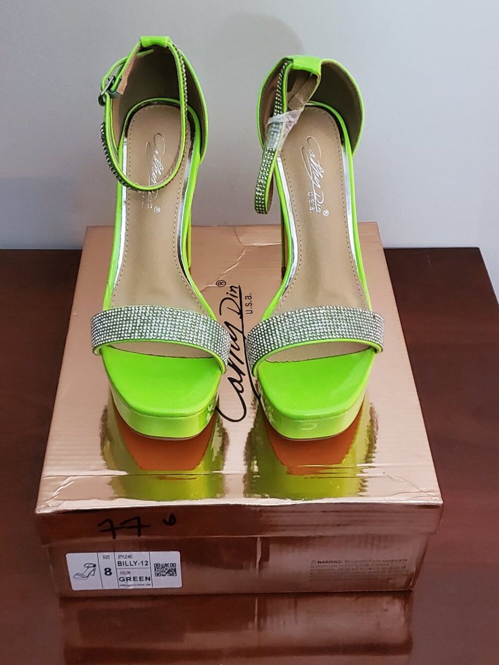 NIB Size 8 Cathy Din Style Number- Billy 12 Bright Green Heels